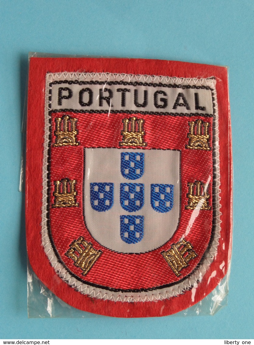 PORTUGAL : BADGE 7 X 6 Cm. () Zie / Voir / See Photo ! - Blazoenen (textiel)