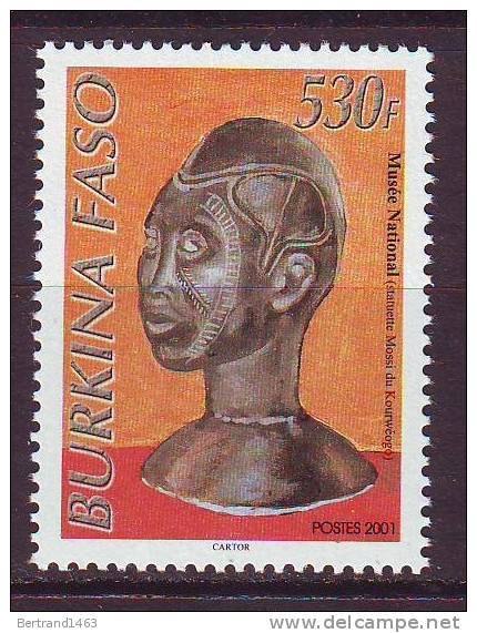 BURKINA FASO 2001. YT N° 1268**. Musée National - Burkina Faso (1984-...)