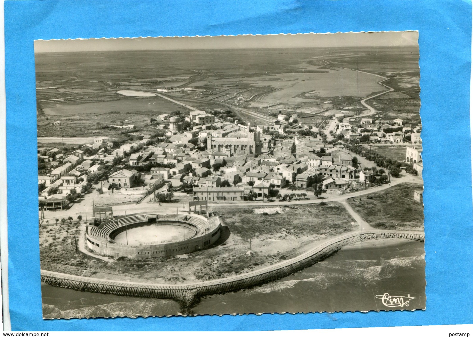 Saintes Maries De La Mer-vue Aérienne -les Arènes Et La Ville-années 50*60 édition Combier - Saintes Maries De La Mer