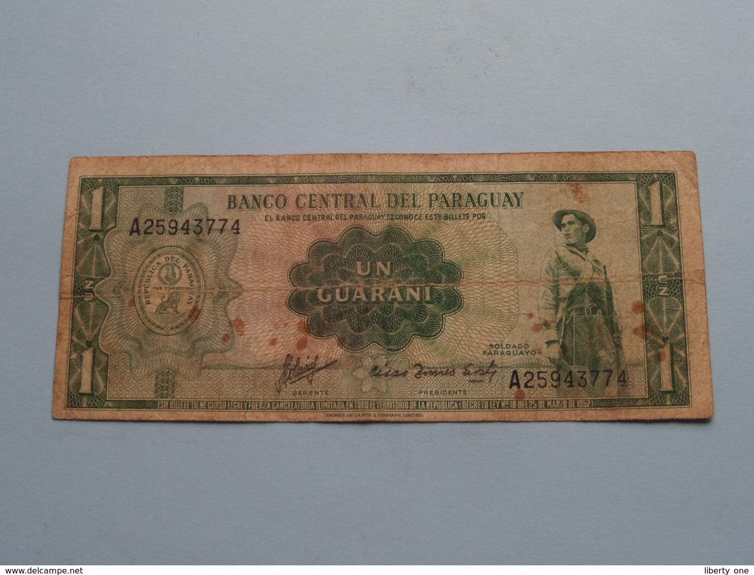 Un GUARANI 1 ( A25943774 ) 1952 - Banco Central Del Paraguay ( For Grade, Please See Photo ) ! - Paraguay