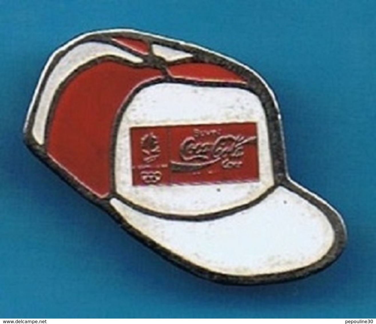 PIN'S //   ** JEUX OLYMPIQUES / ALBERTVILLE '92 / CASQUETTE / COCA COLA® ** . (©COJO 1988) - Jeux Olympiques