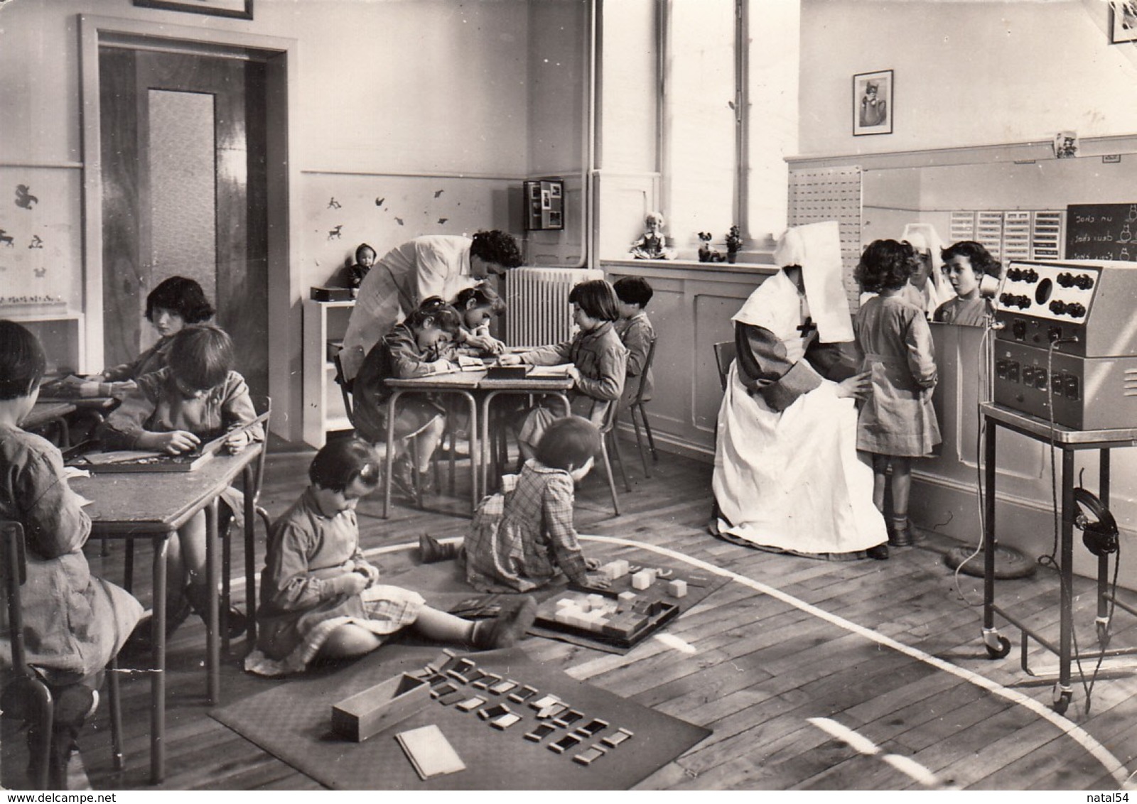 86 - Biard : Institution De Larnay - Jardin D'enfants - Religieuse Congrégation Des Filles De La Sagesse - CPM Neuve - Autres & Non Classés