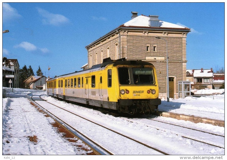 RU CT 23 - Autorail RGP X 2725 En Gare - SAINT-LAURENT - Jura - SNCF - Gares - Avec Trains