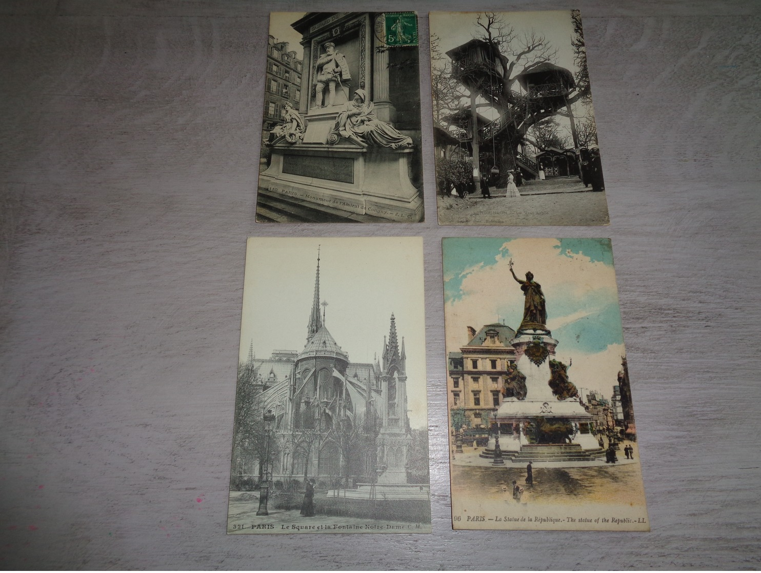 Beau lot de 60 cartes postales de France  Paris   Mooi lot van 60 postkaarten van Frankrijk  Parijs  - 60 scans