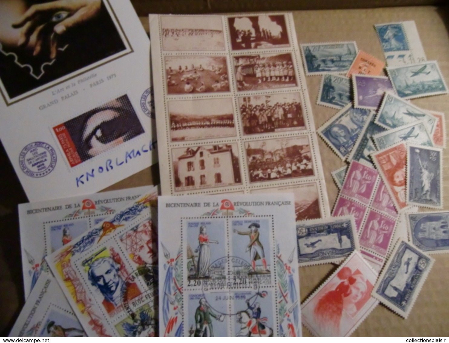 FRANCE LIQUIDATION UN GROS CARTON TIMBRES FDC DOCUMENTS DE TOUT DE TOUT A DECOUVRIR DERNIER LOT