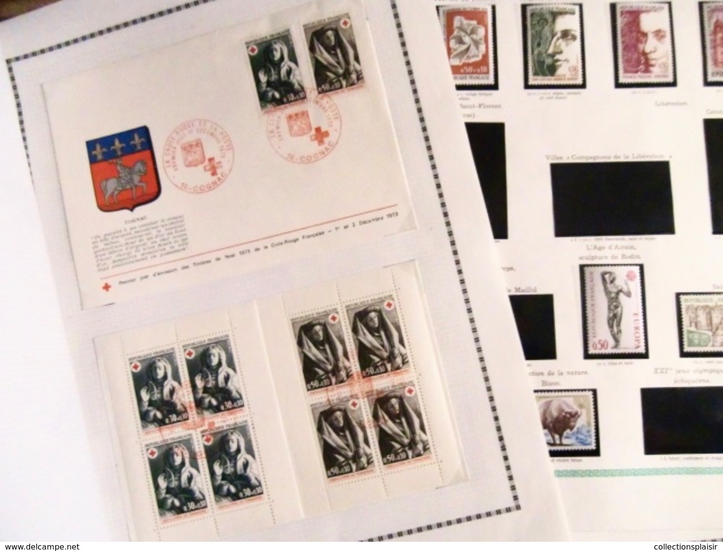 FRANCE LIQUIDATION UN GROS CARTON TIMBRES FDC DOCUMENTS DE TOUT DE TOUT A DECOUVRIR DERNIER LOT