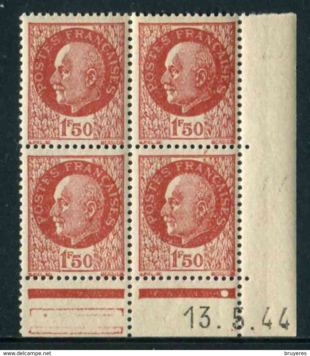 Bloc De 4 Timbres** De 1941-42 "1F50 - Effigie Du Maréchal Pétain (type Bersier)" Avec Date  13.5.44 (1 Point) - 1940-1949