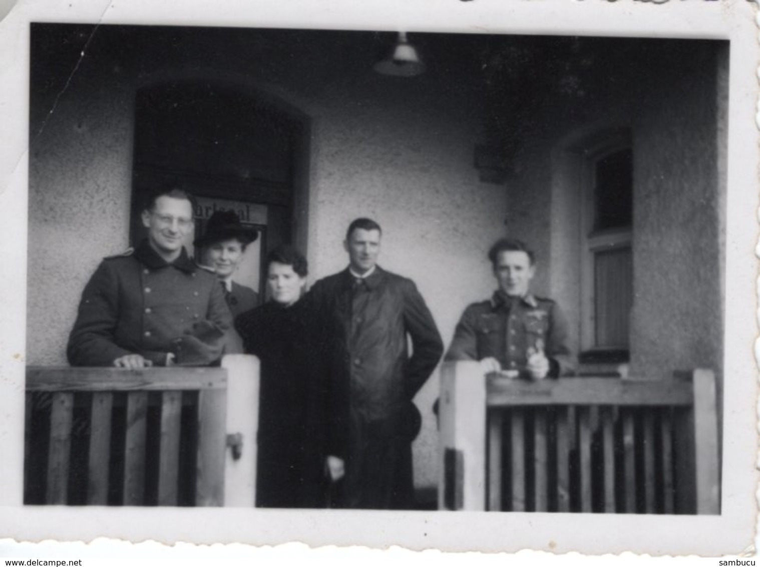 Foto 2. WK - 2 Soldaten Beim Abschied Am Bahnhof 9.4.44 Unbekannt 2 - Fotografie