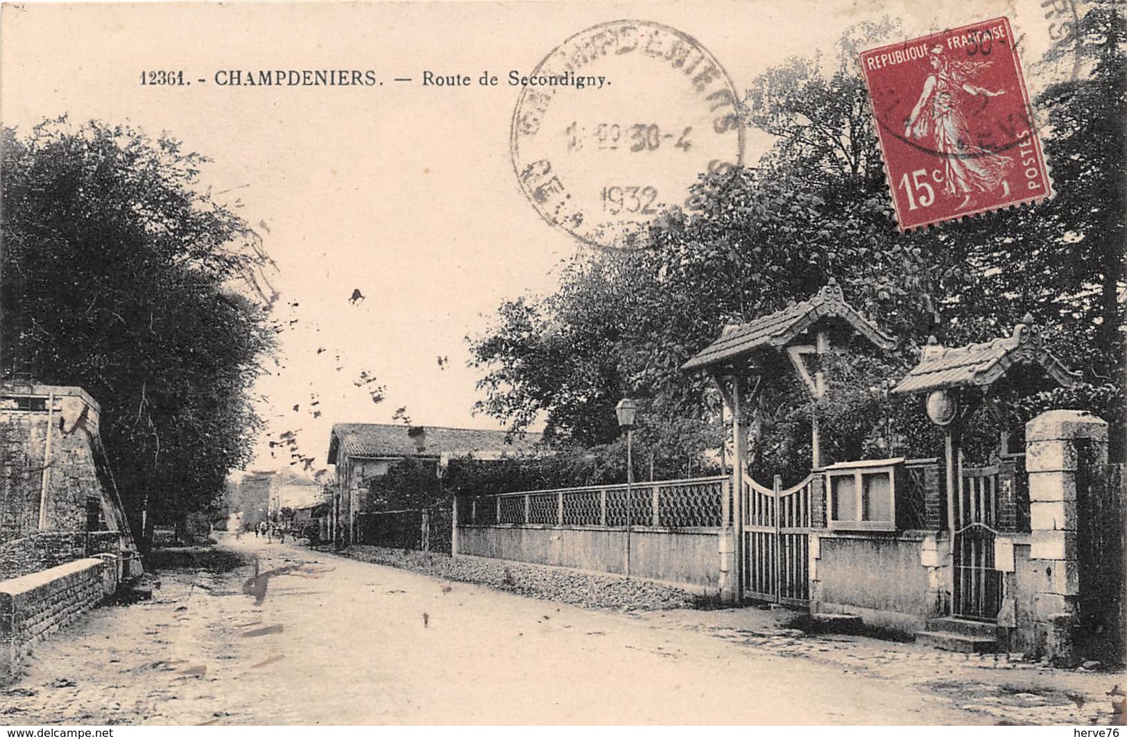 CHAMPDENIERS - Route De Secondigny - Champdeniers Saint Denis