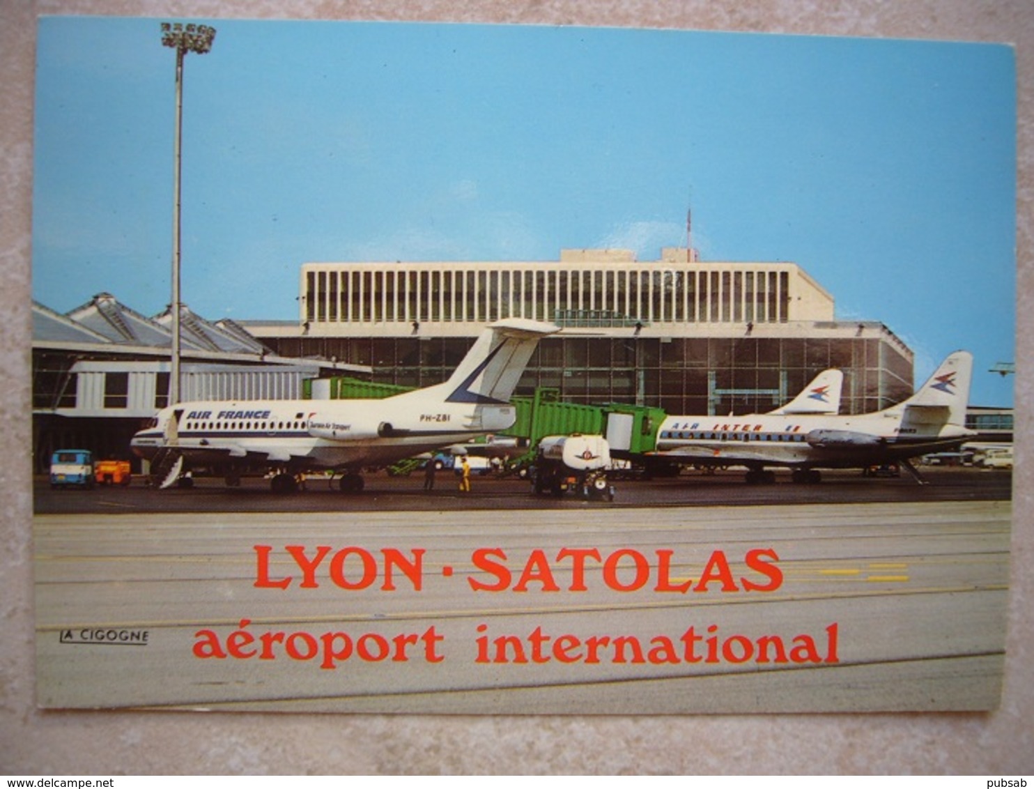 Avion / Airplane / AIR FRANCE / Fokker 100  / Seen At Lyon - Satolas Airport - 1946-....: Ere Moderne