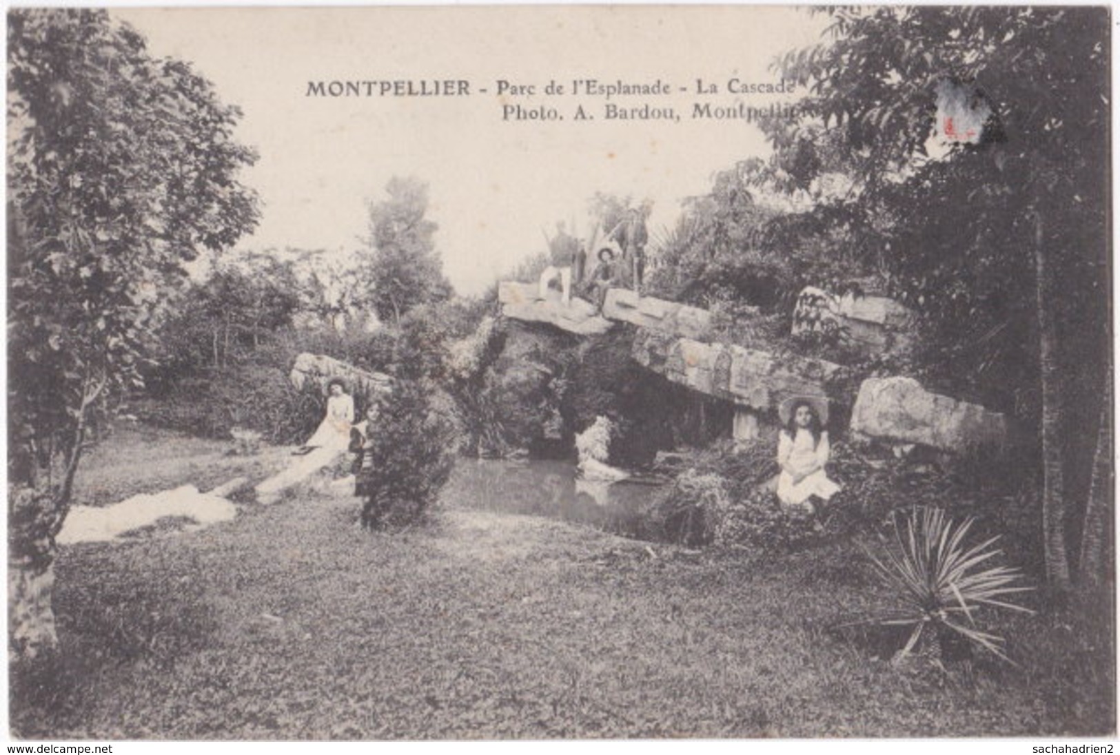 34. MONTPELLIER. Parc De L'Esplanade. La Cascade - Montpellier