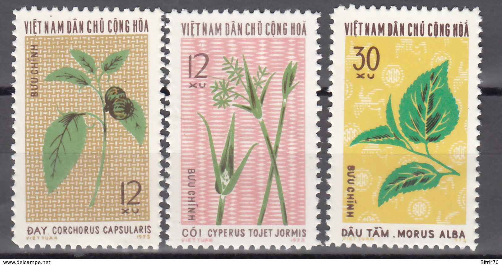 1974 Yvert Nº 823 / 825 MNH, Plantas, - Vietnam