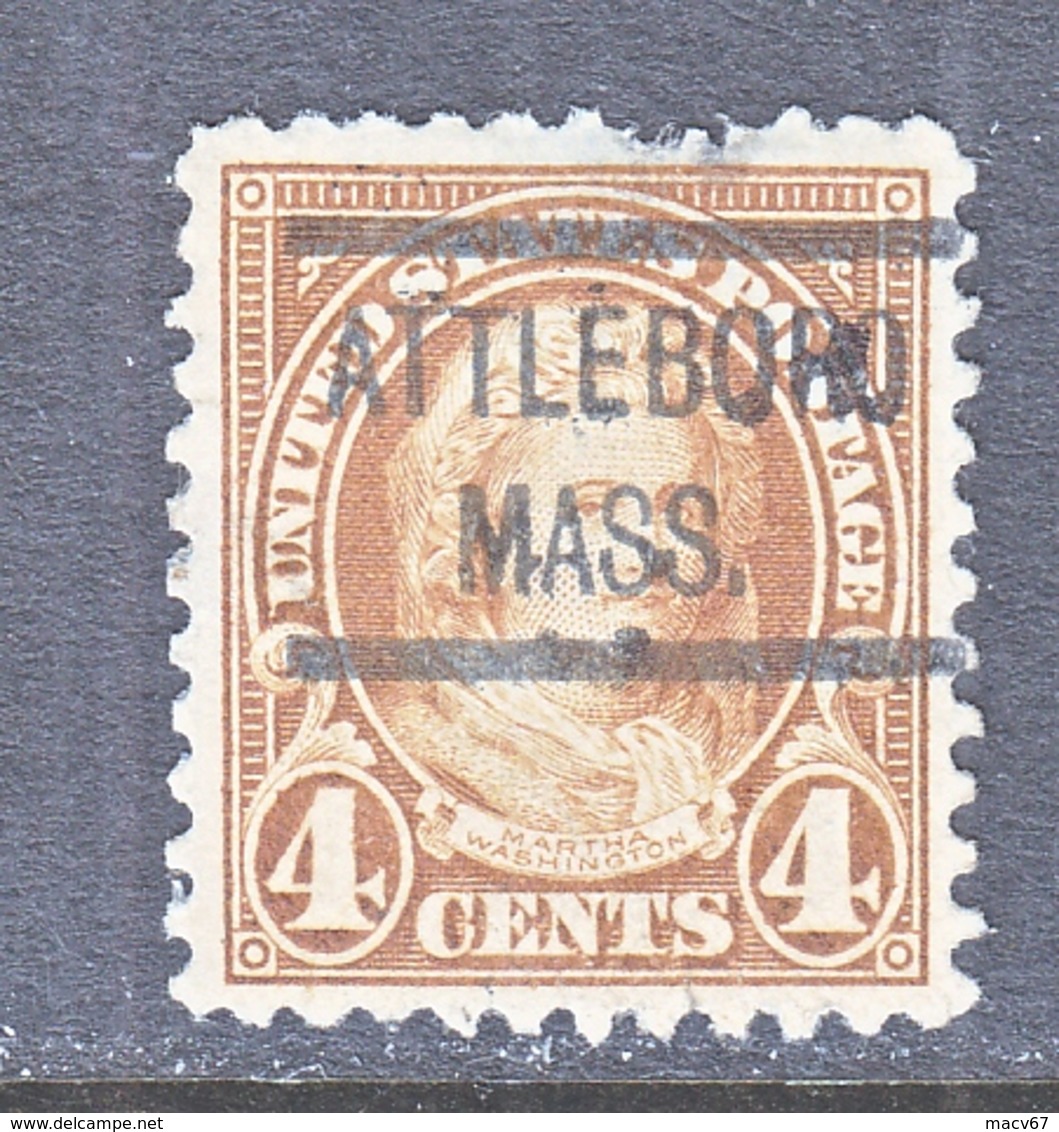 U.S. 556   Perf. 11    (o)    MASS.  1922-25 Issue - Precancels