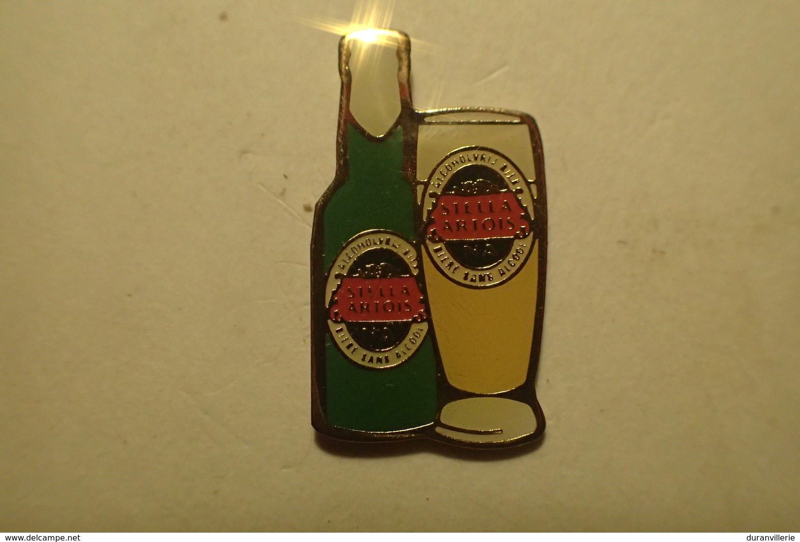 PIN'S . BIERE. STELLA ARTOIS. - Bière