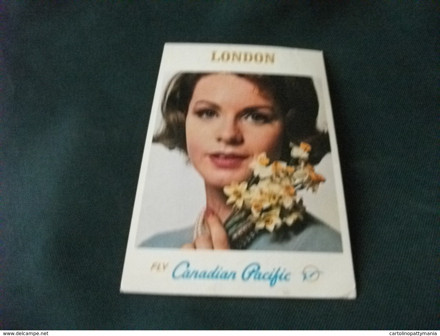 P. F. STORIA POSTALE  FRANCOBOLLO  ITALIA PIN UP DONNA CON FIORI FLY CANADIAN PACIFIC LONDON PUBBLICITARIA - Pin-Ups