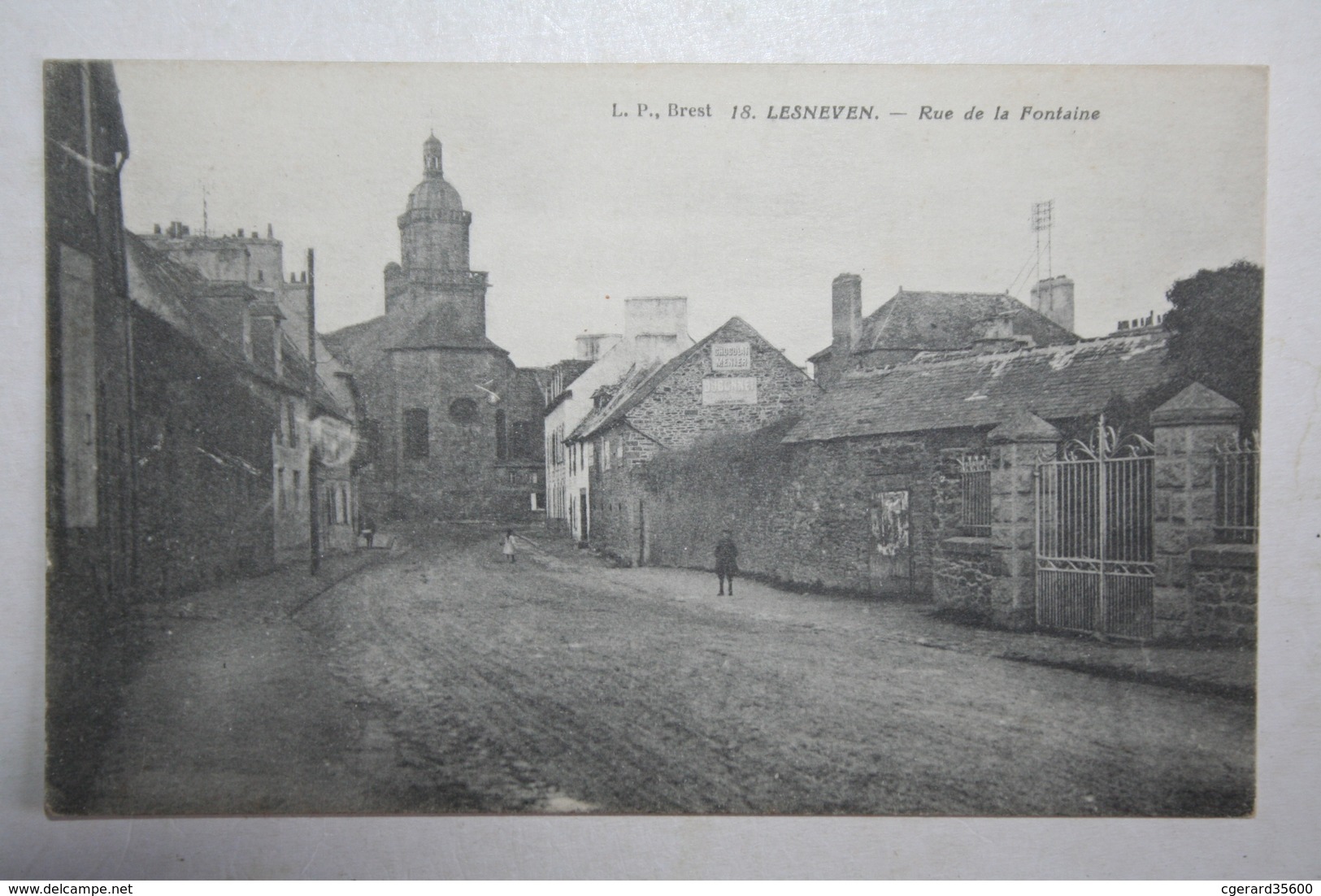 29 : Lesneven - Rue De La Fontaine - Lesneven