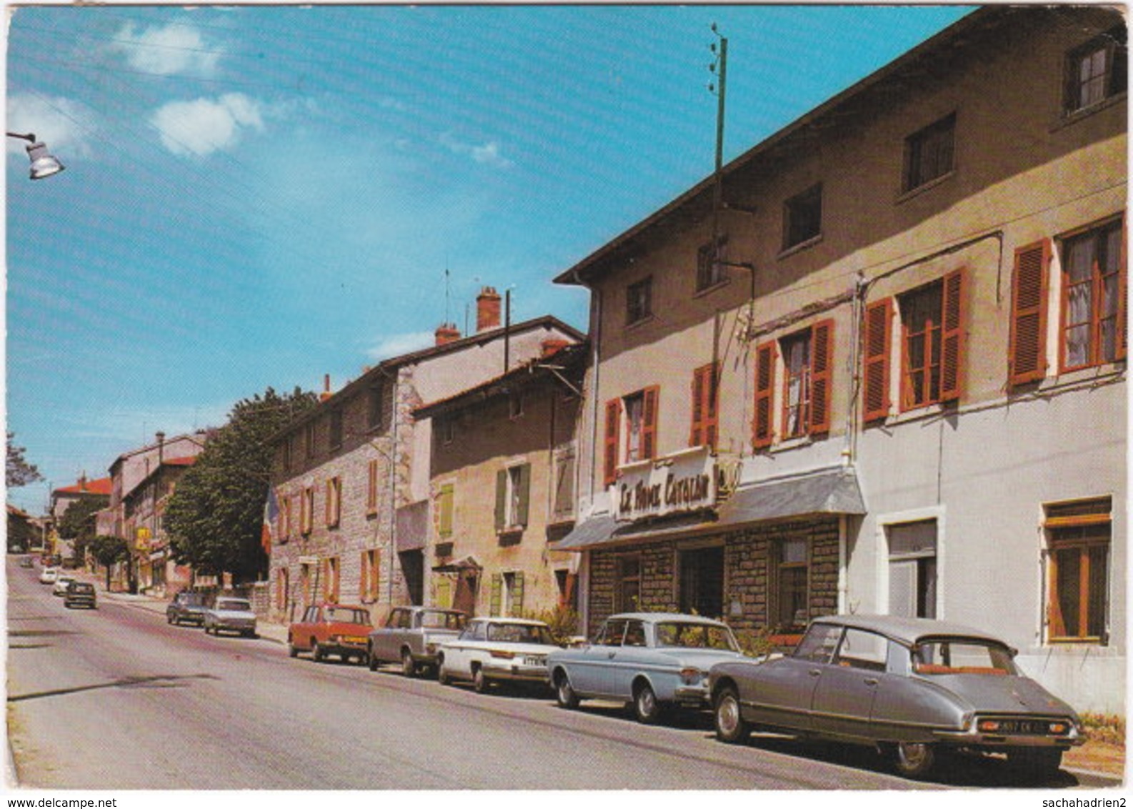 69. Gf. LIMONEST. Centre De La Ville. Le 'Catalan', La Gendarmerie. 46447 - Limonest