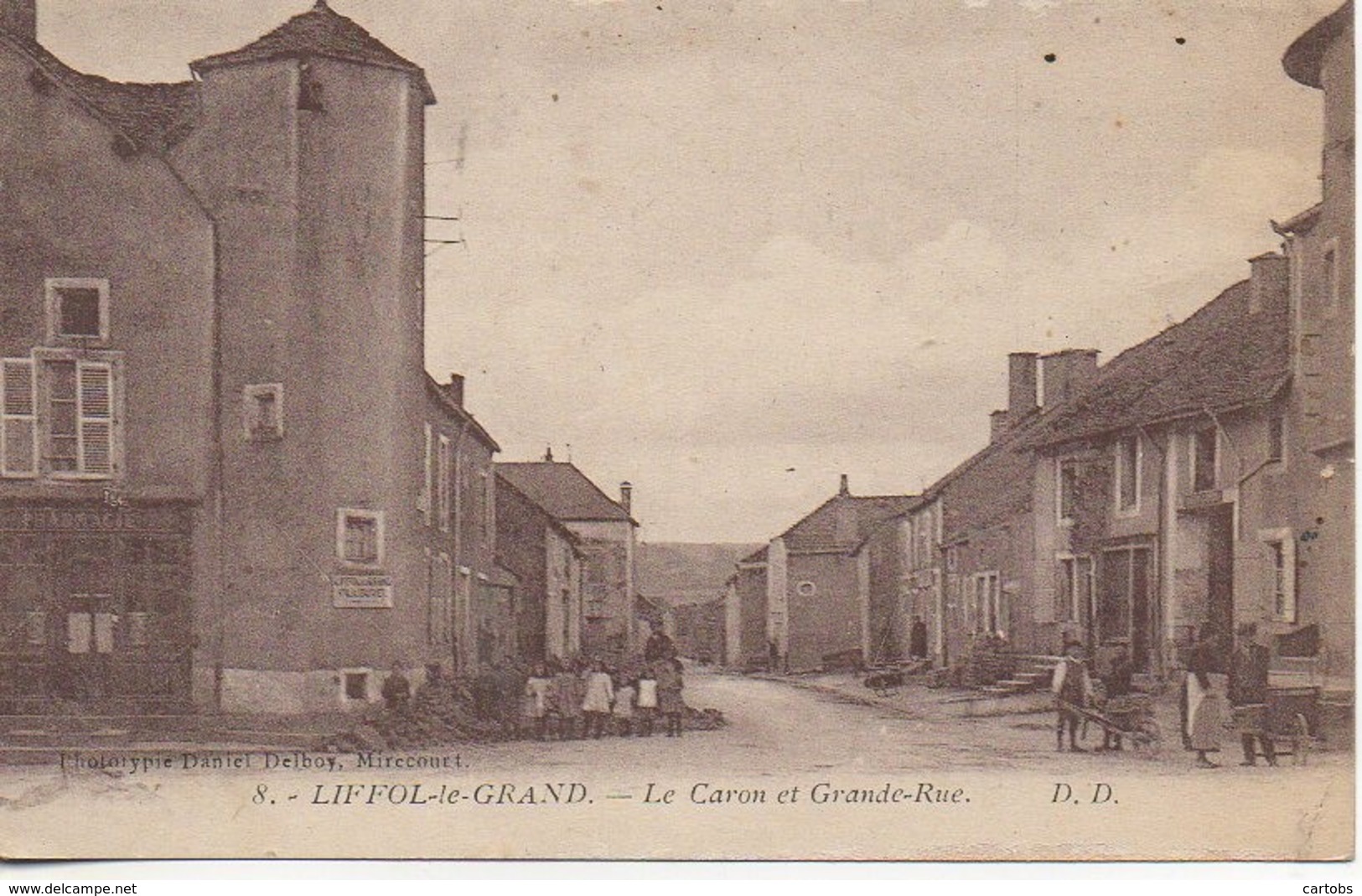 88 LIFFOL-le-GRAND  Le Caron Et La Grande Rue - Liffol Le Grand