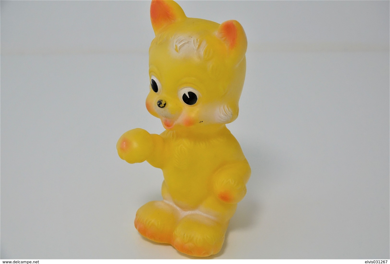 PIEPER POUET SQUEAKY: LEDRAPLASTIC CAT KAT CHAT - L=18 - ***  - M DEP ELEPHANT ITALY  - Rubber - Vinyl - 1960's - Schtroumpfs