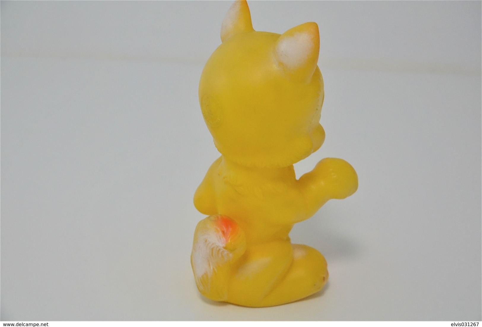 PIEPER POUET SQUEAKY: LEDRAPLASTIC CAT KAT CHAT - L=18 - ***  - M DEP ELEPHANT ITALY  - Rubber - Vinyl - 1960's - Schtroumpfs