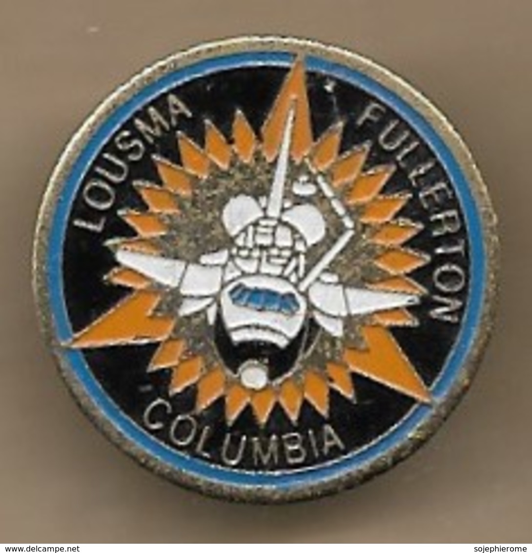 Pin's Lousma Fullerton Columbia Navette Spatiale Américaine STS-3 Galaxy Contact - Space
