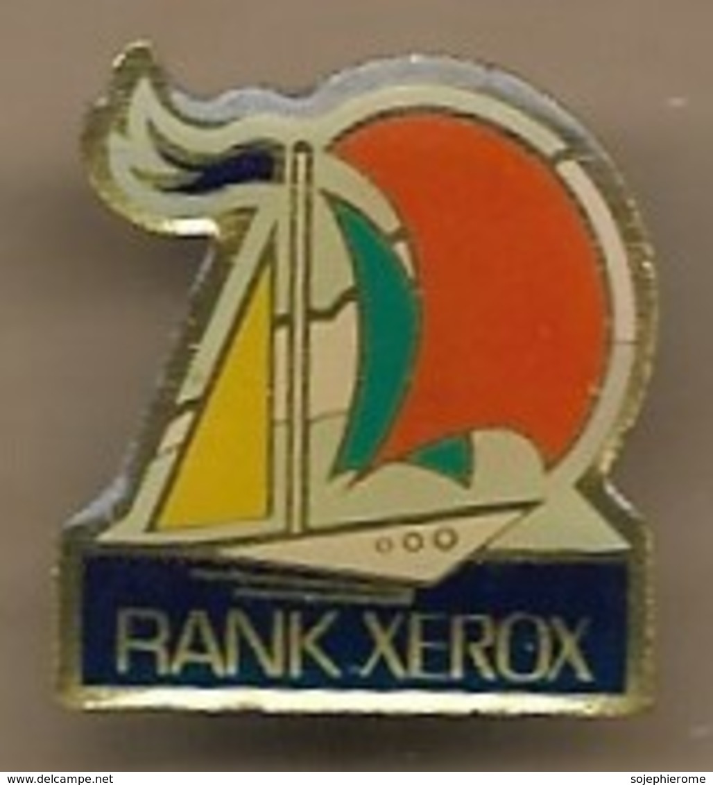 Pin's Rank Xerox Voilier Informatique - Informatique