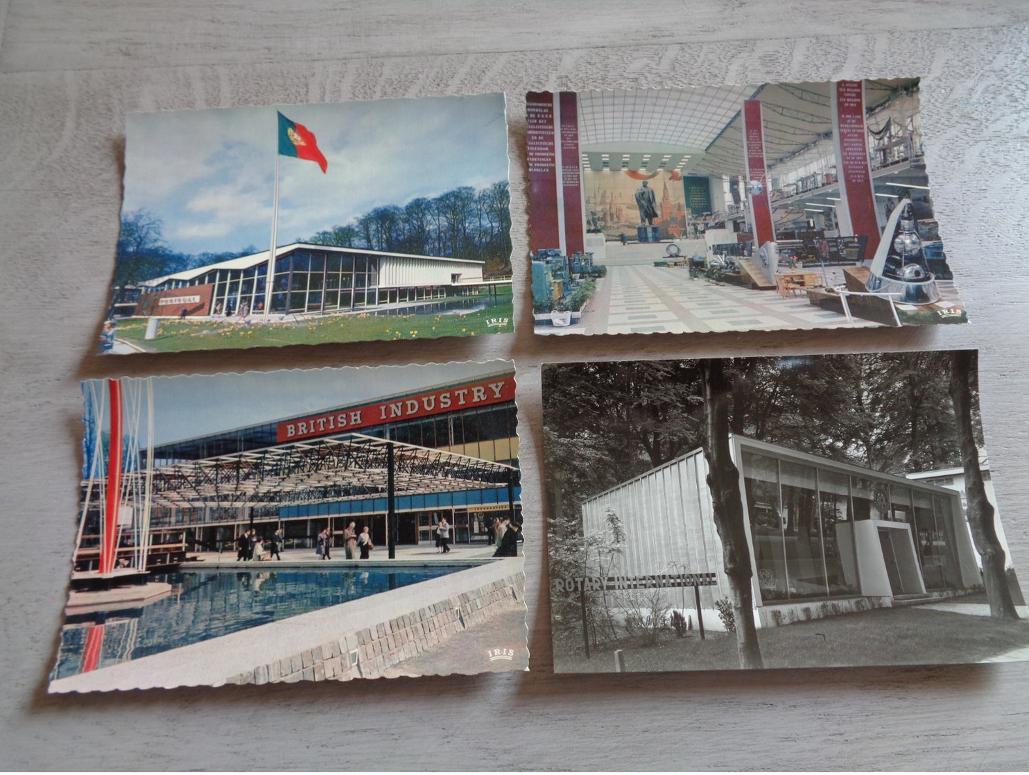 Beau lot de 60 cartes postales de Belgique CPSM  grand format  Exposition Universelle de Bruxelles 1958  Brussel