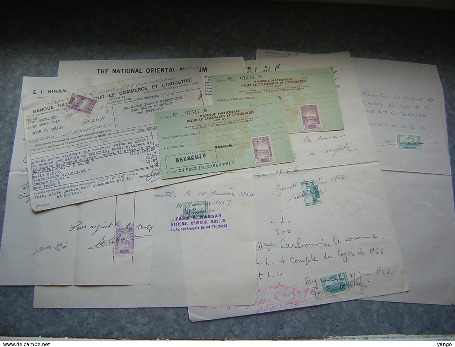 LIBAN - BEYROUTH - LOT DE TIMBRES FISCAUX SUR DOCUMENTS - Libano