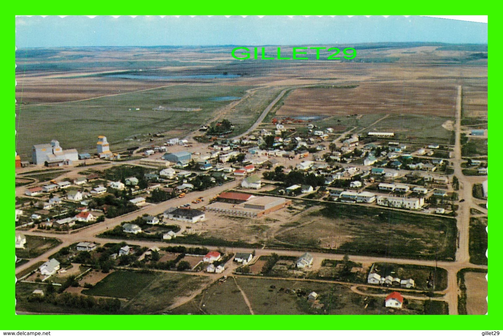 CORONACH, SASKATCHEWAN - AERAL VIEW OF THE CITY - PUB. BY UNITED SPECIALTIES - - Otros & Sin Clasificación