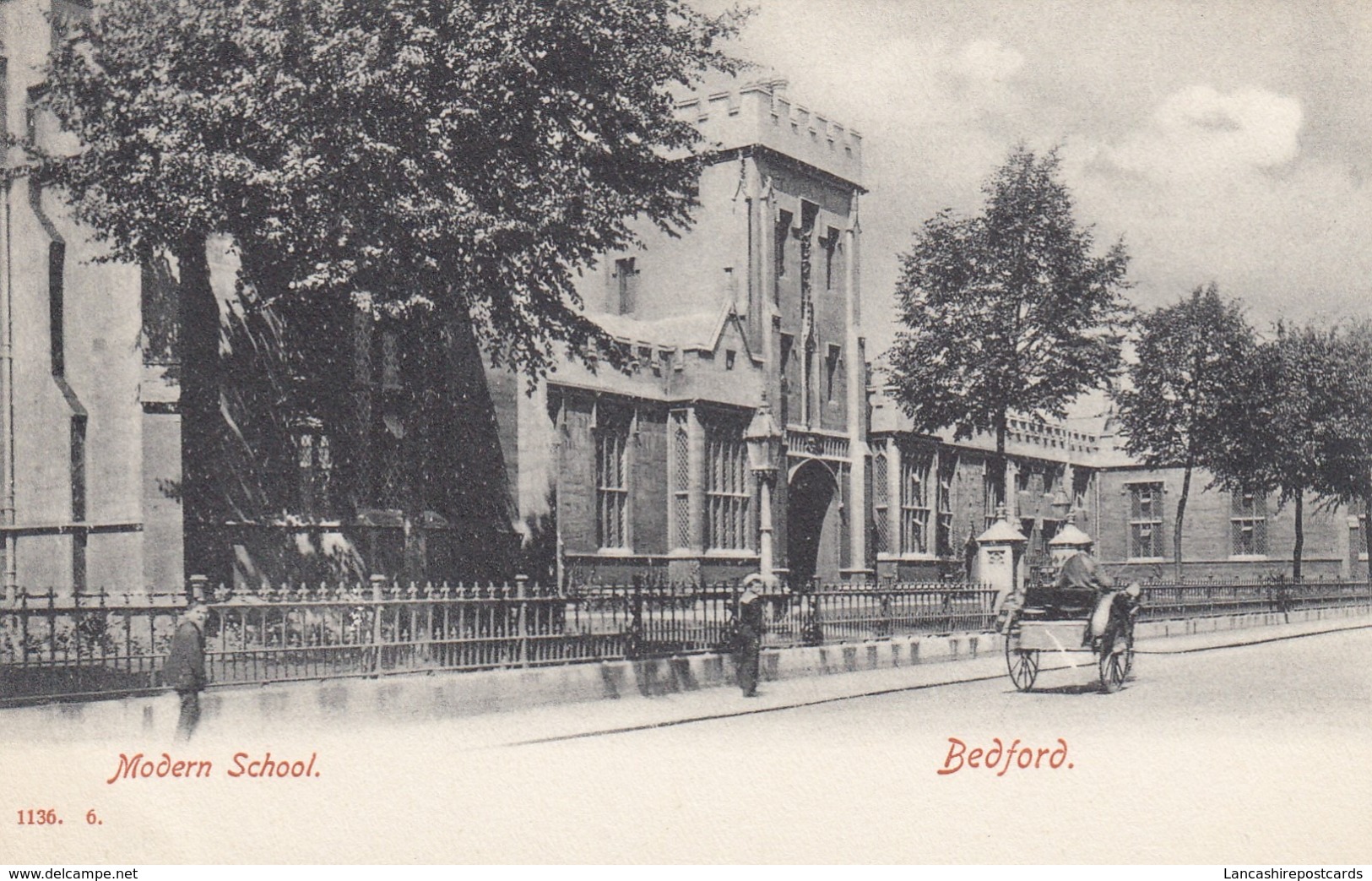 Postcard Bedford Modern School My Ref  B13602 - Bedford