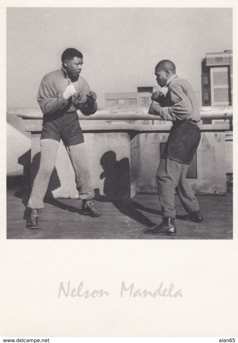 Nelson Mandela In Johannesburg 1954, South African Polititician Leader, Boxing Sparing, C1980s/90s Vintage Postcard - Autres & Non Classés