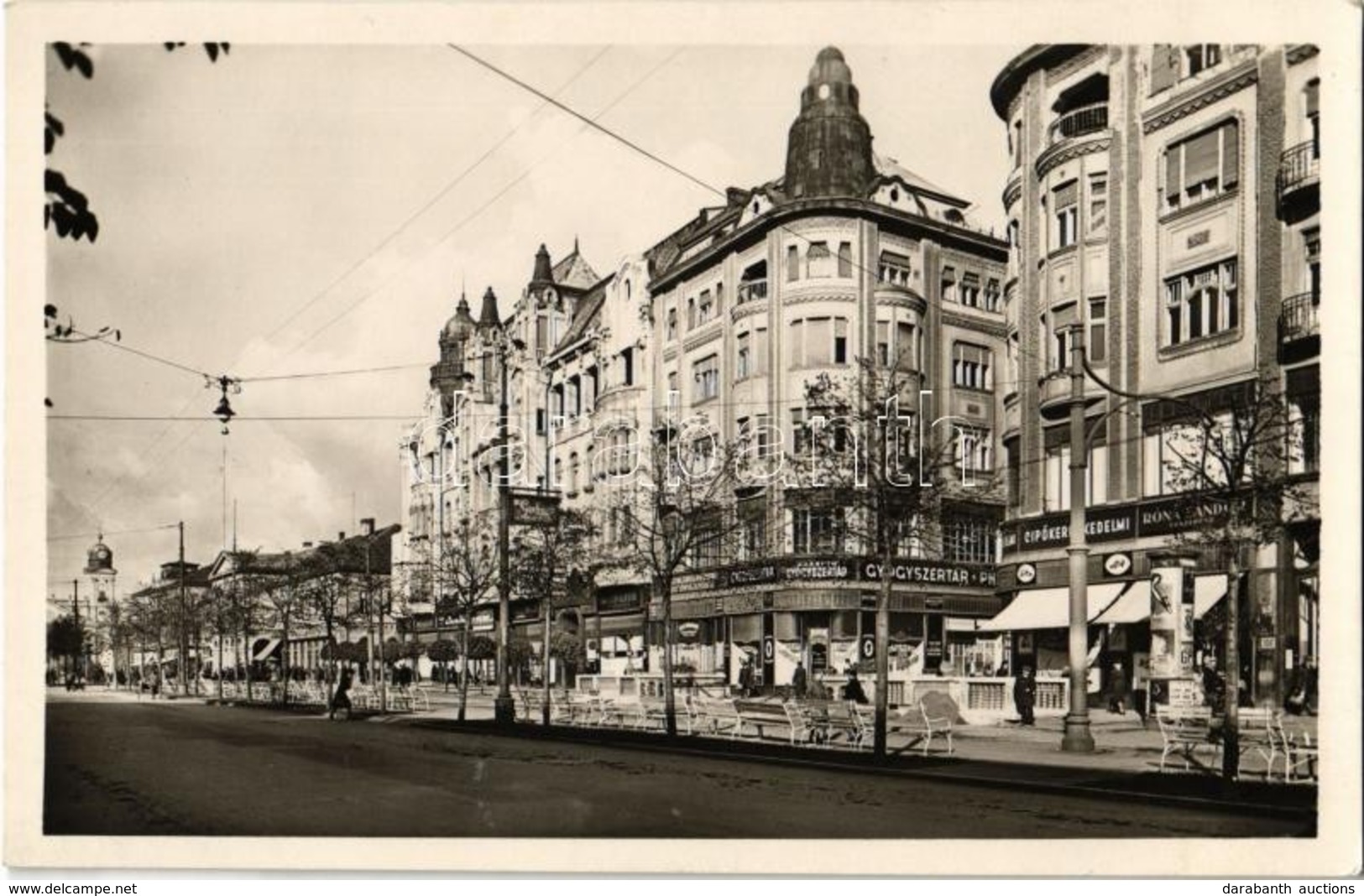 ** T1 Debrecen, Ferenc József út, Városi Bérházak, Róna Sándor ékszerész, Cipőkereskedelmi üzlet, Kossuth Gyógyszertár,  - Ohne Zuordnung