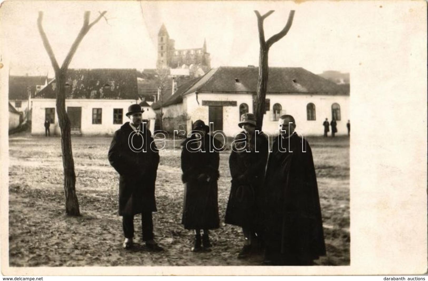 * T2 1928 Zsámbék, Tér, Háttérben A Templom Rom, Sorog Ferenc üzlete, Pap. Photo - Non Classificati