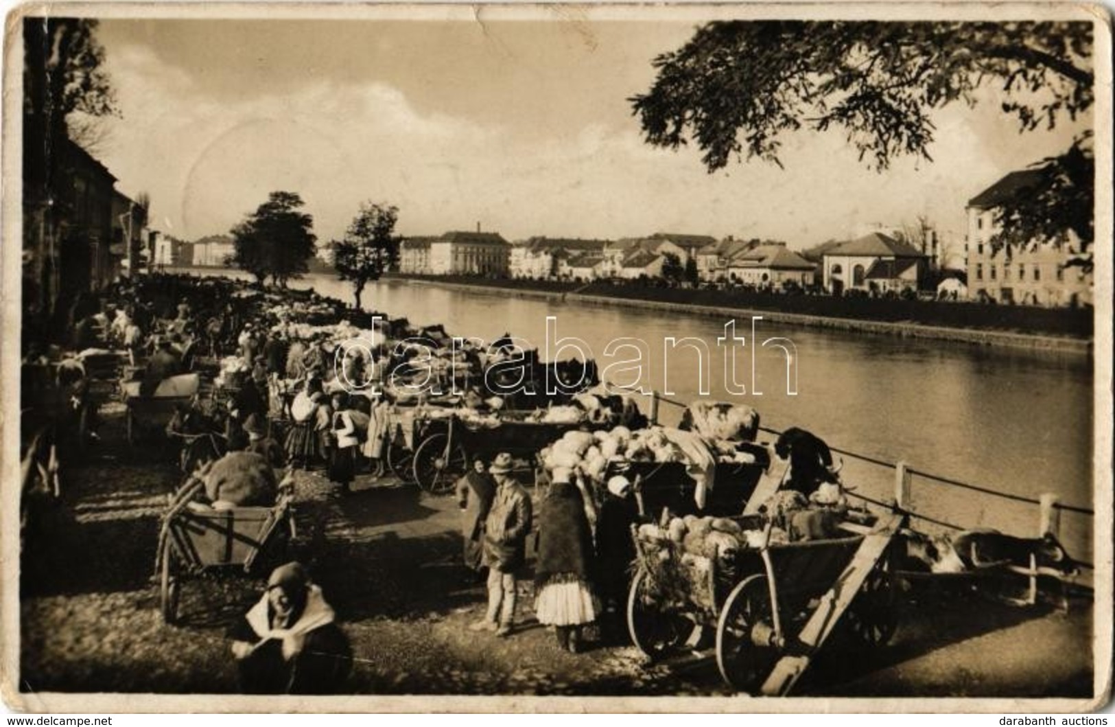 * T2/T3 Ungvár, Uzshorod, Uzhorod; Piac Az Ung Folyó Partján / Na Trhu / Market With Vendors On The Uzh Riverbank  (EK) - Non Classificati