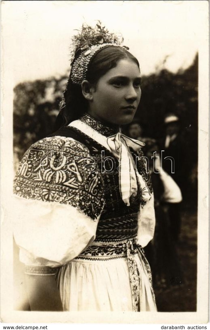 ** T3 Trencsénteplic, Trencianske Teplice; Mladucha / Girl. Folklore. Foto Tatra (Rb) - Zonder Classificatie