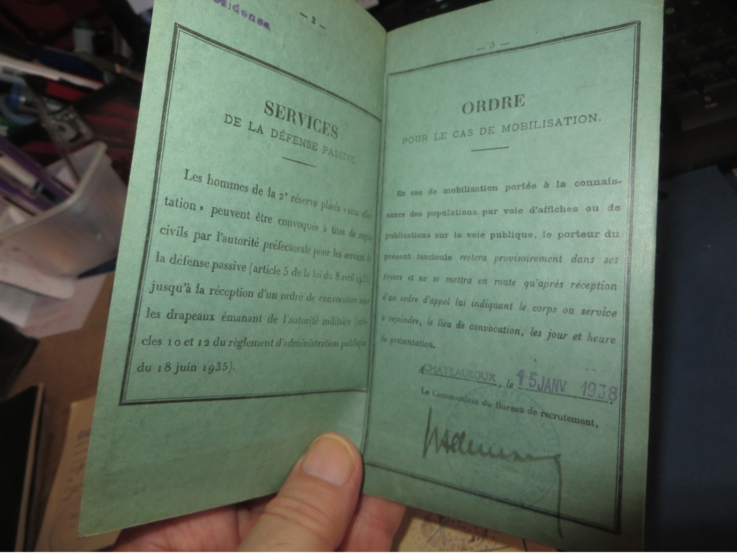 4 DOCUMENTS MILITAIRE,dont ordre de mission signé,GENDARMERIE divers  à voir et etudier  (( lot 146 ))