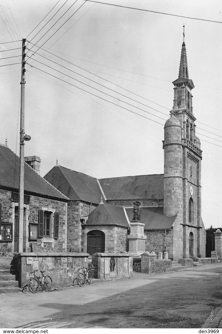 PLEUBIAN - La Mairie, Le Monument Aux Morts Et L'Eglise - Pleubian