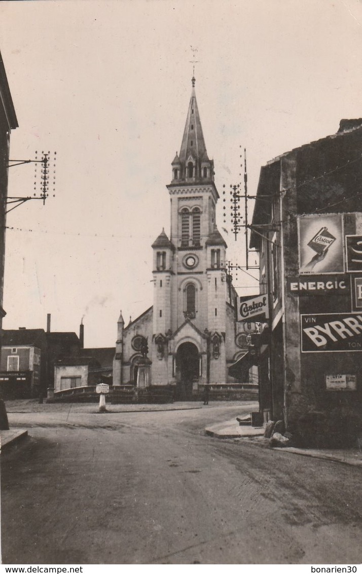 CPSM 79 THENEZAY EGLISE VUE DE LA POSTE PUB BYRRH CASTROL BORNE MICHELIN - Thenezay