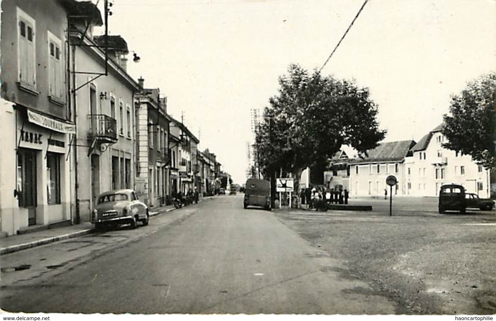 38 Les Abrets  Rue Gambetta Semi Moderne - Les Abrets