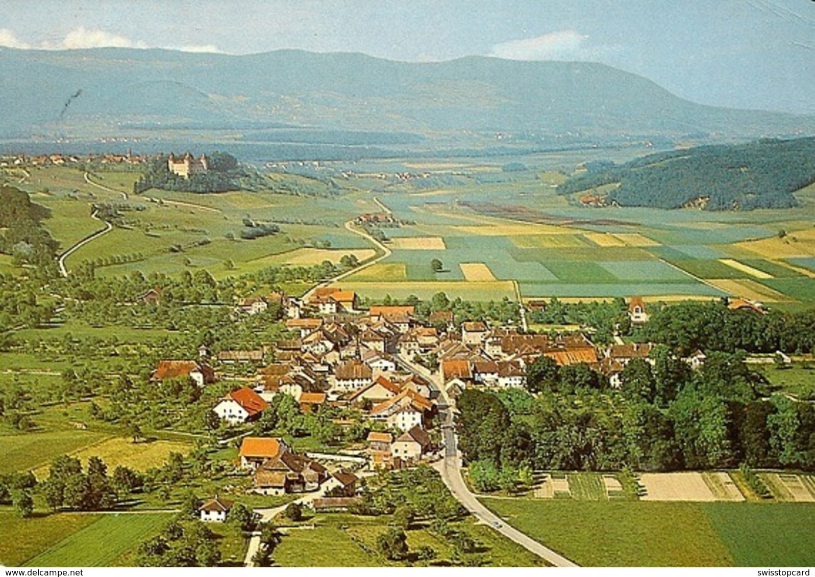 MATHOD Et Le Château De Champvent Vue Aérienne - Champvent 