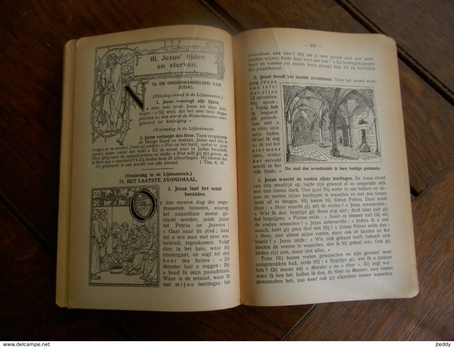 Katholieke  Schoolbijbel  door  j. Ecker    Geillustreerde uitgave  1935