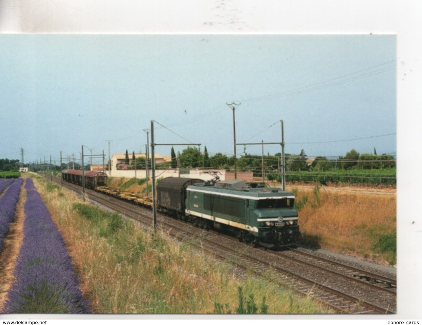 Cpa.Trains.Le Rail Ussellois.CC 6558.courte Rame De Marchandises - Trains