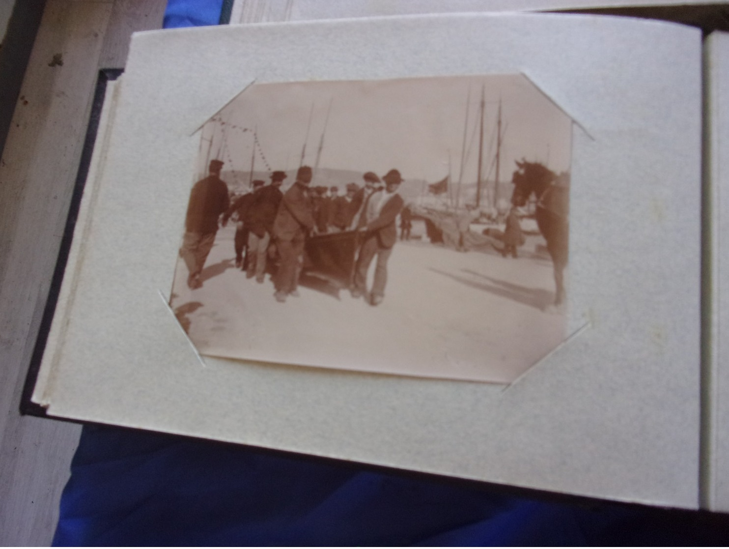 RARE ET INTERESSANT LOT DE 2 ALBUM PHOTOS DE FAMILLE VERS 1880 SUR MARSEILLE ET REGION