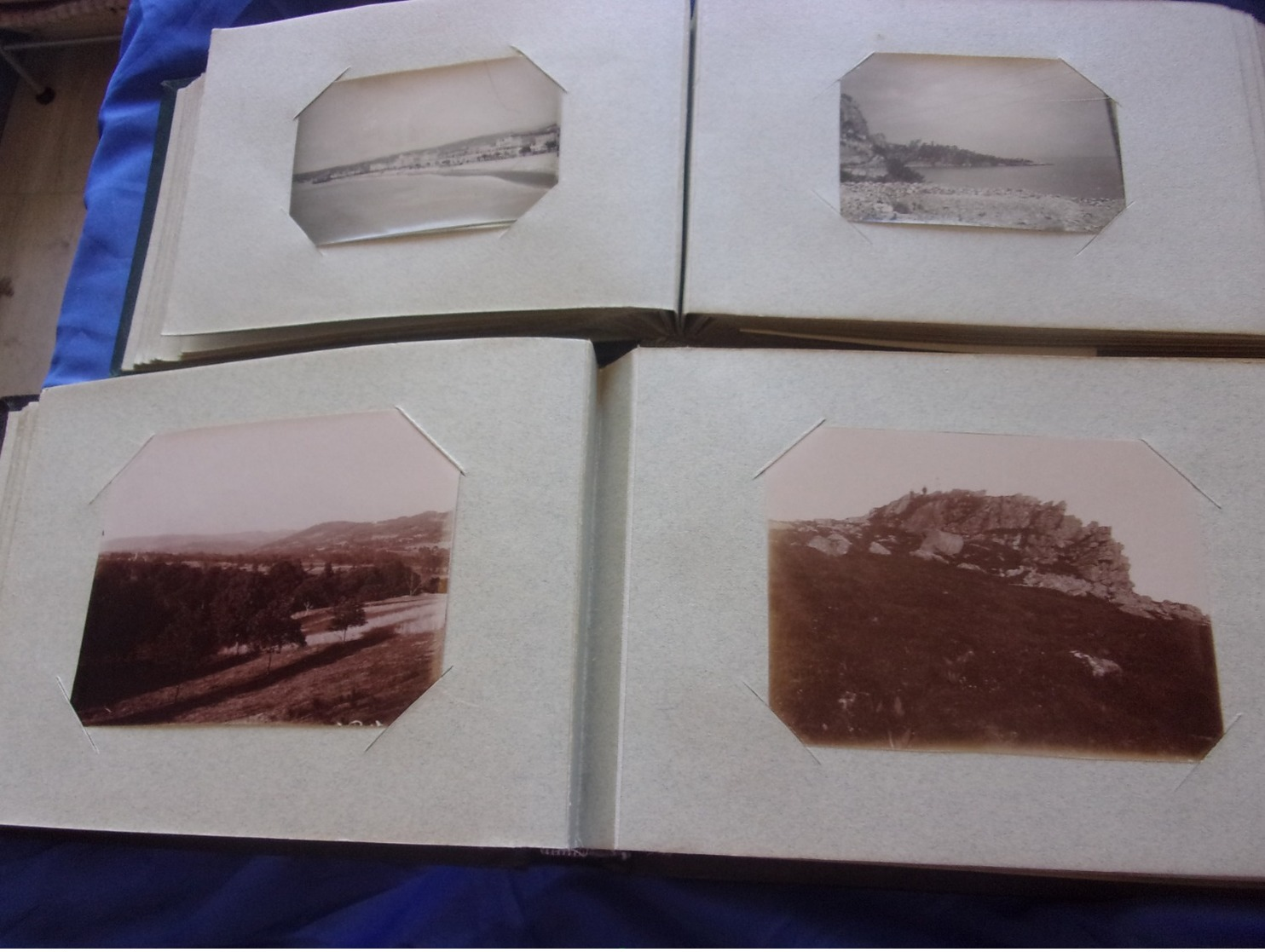 RARE ET INTERESSANT LOT DE 2 ALBUM PHOTOS DE FAMILLE VERS 1880 SUR MARSEILLE ET REGION