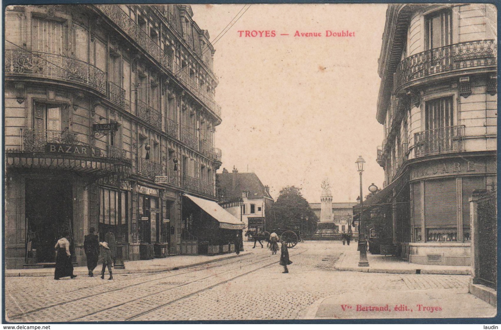 Lot 7 de 62 cartes postales Troyes uniquement , tous les visuels dans l'annonce