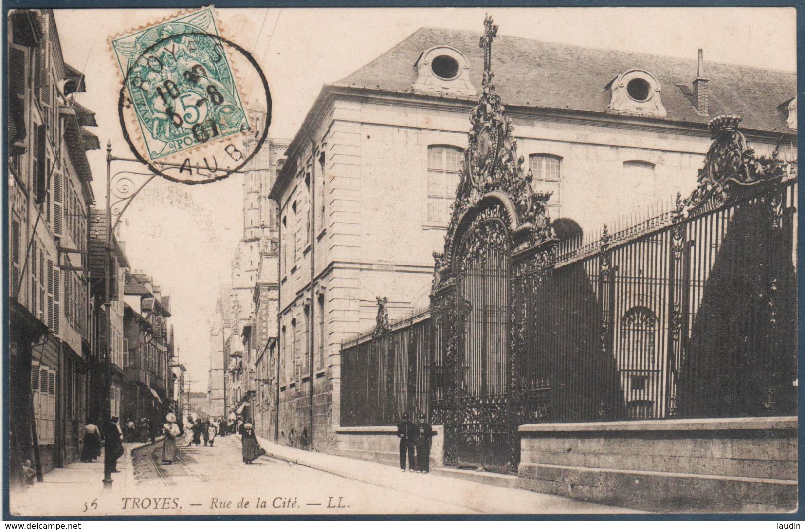 Lot 7 de 62 cartes postales Troyes uniquement , tous les visuels dans l'annonce