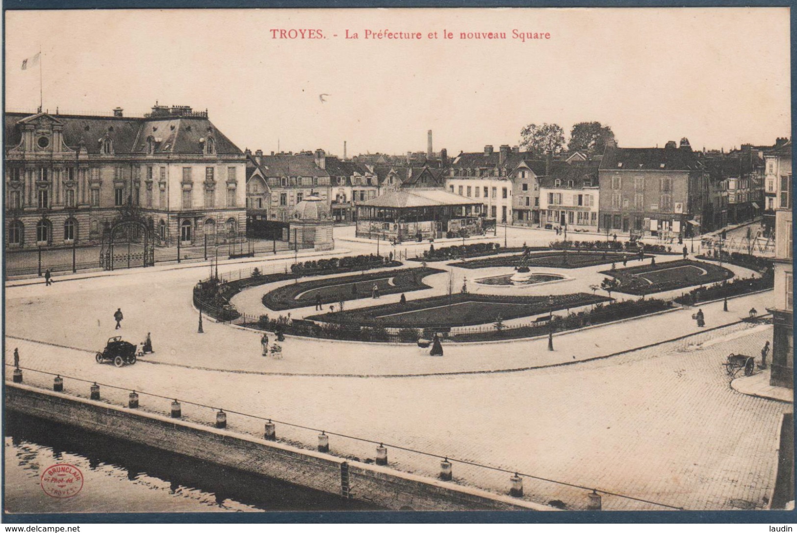 Lot 7 de 62 cartes postales Troyes uniquement , tous les visuels dans l'annonce