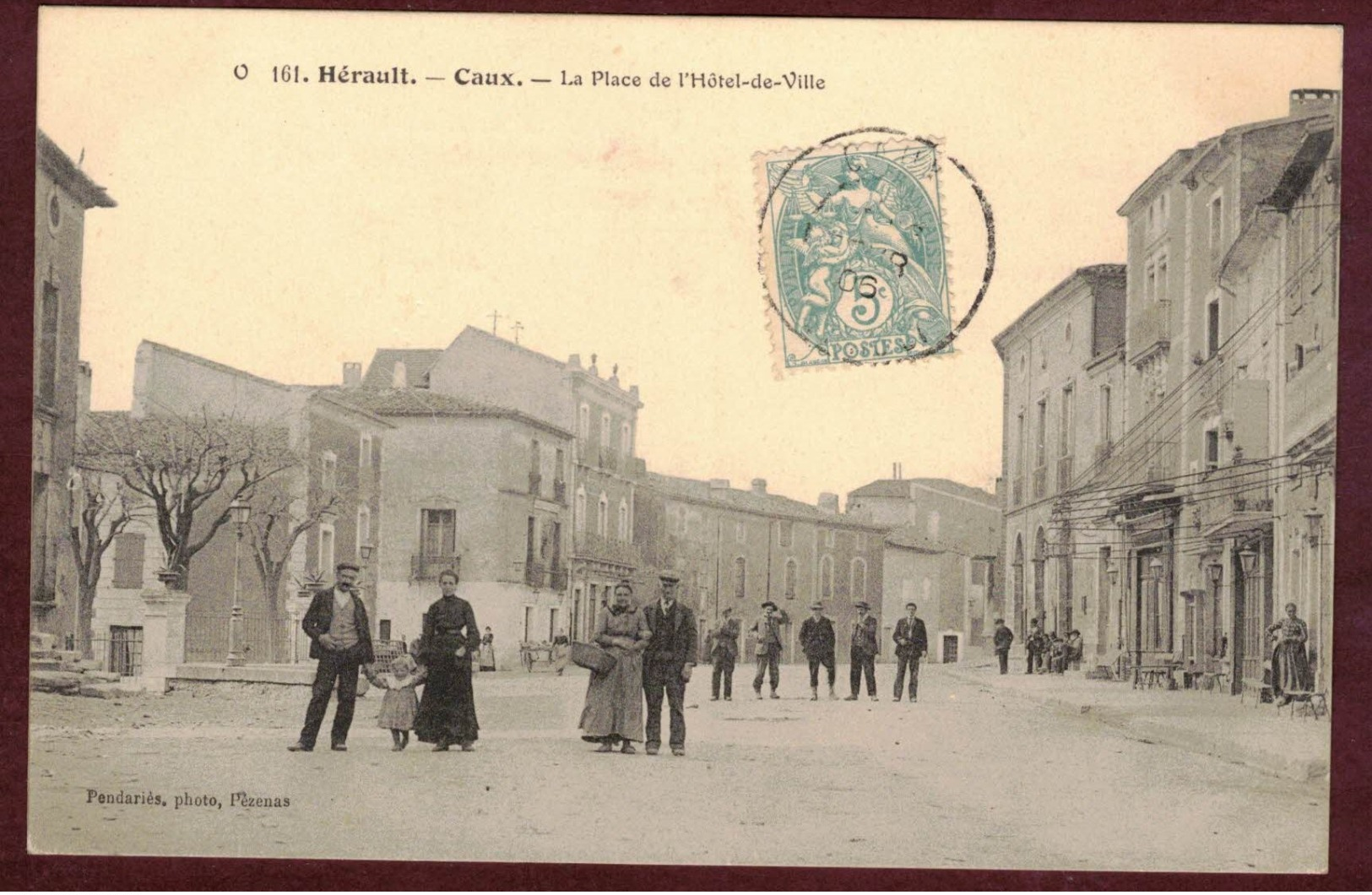 CAUX La Place De L'hôtel De Ville Rue Animée - Hérault 34720 - - Other & Unclassified