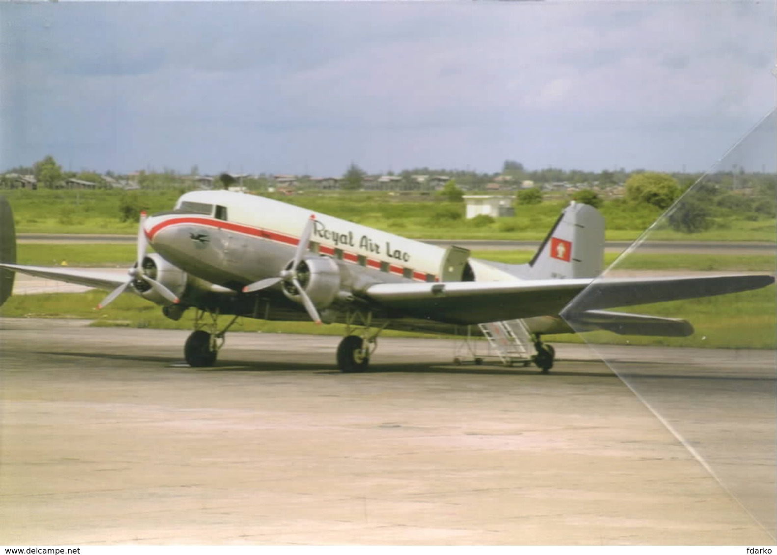 Royal Air Lao Douglas DC3 / C 47 XW-TAF Aereo Aviation Airplane Dc-3 - 1946-....: Era Moderna