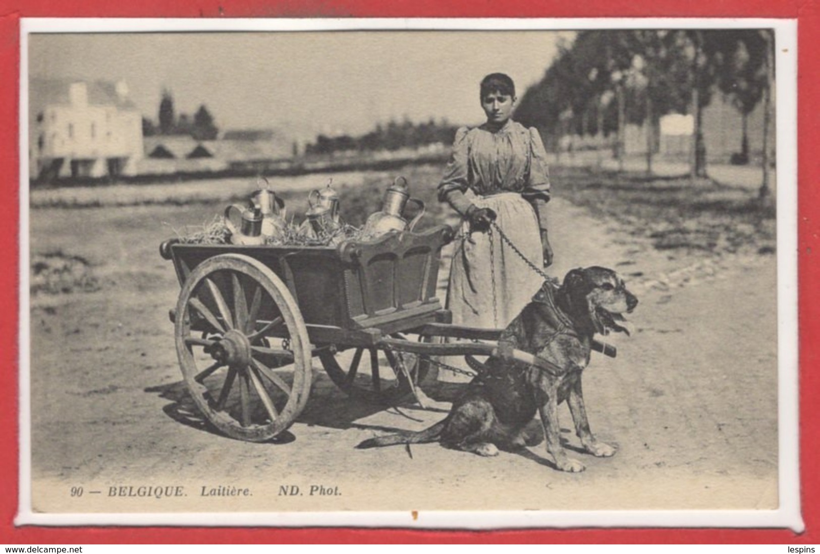 BELGIQUE --  BRUXELLES --  LAITIERE - Petits Métiers